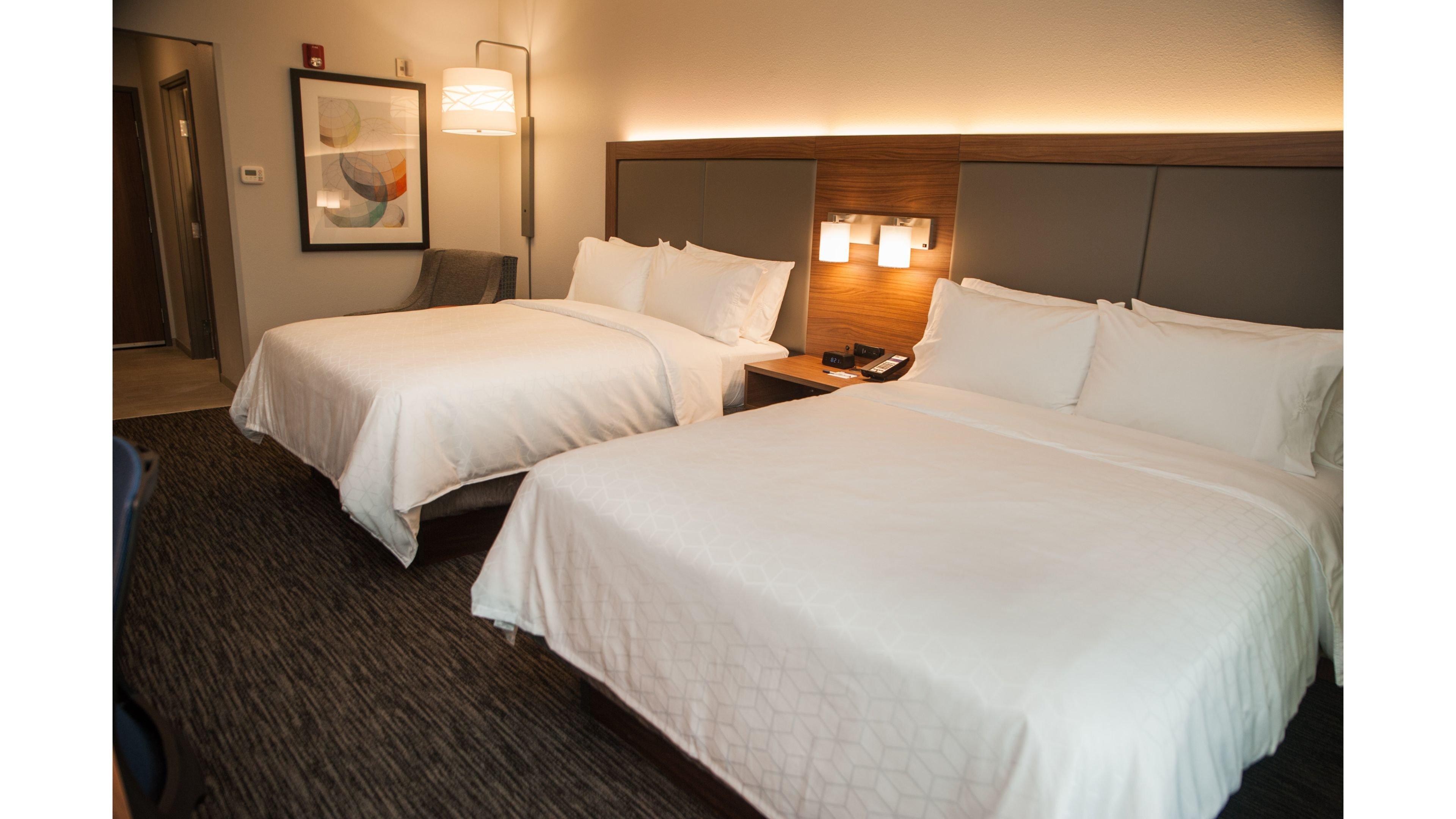 Holiday Inn Express Hotel & Suites Norfolk By Ihg Exterior foto